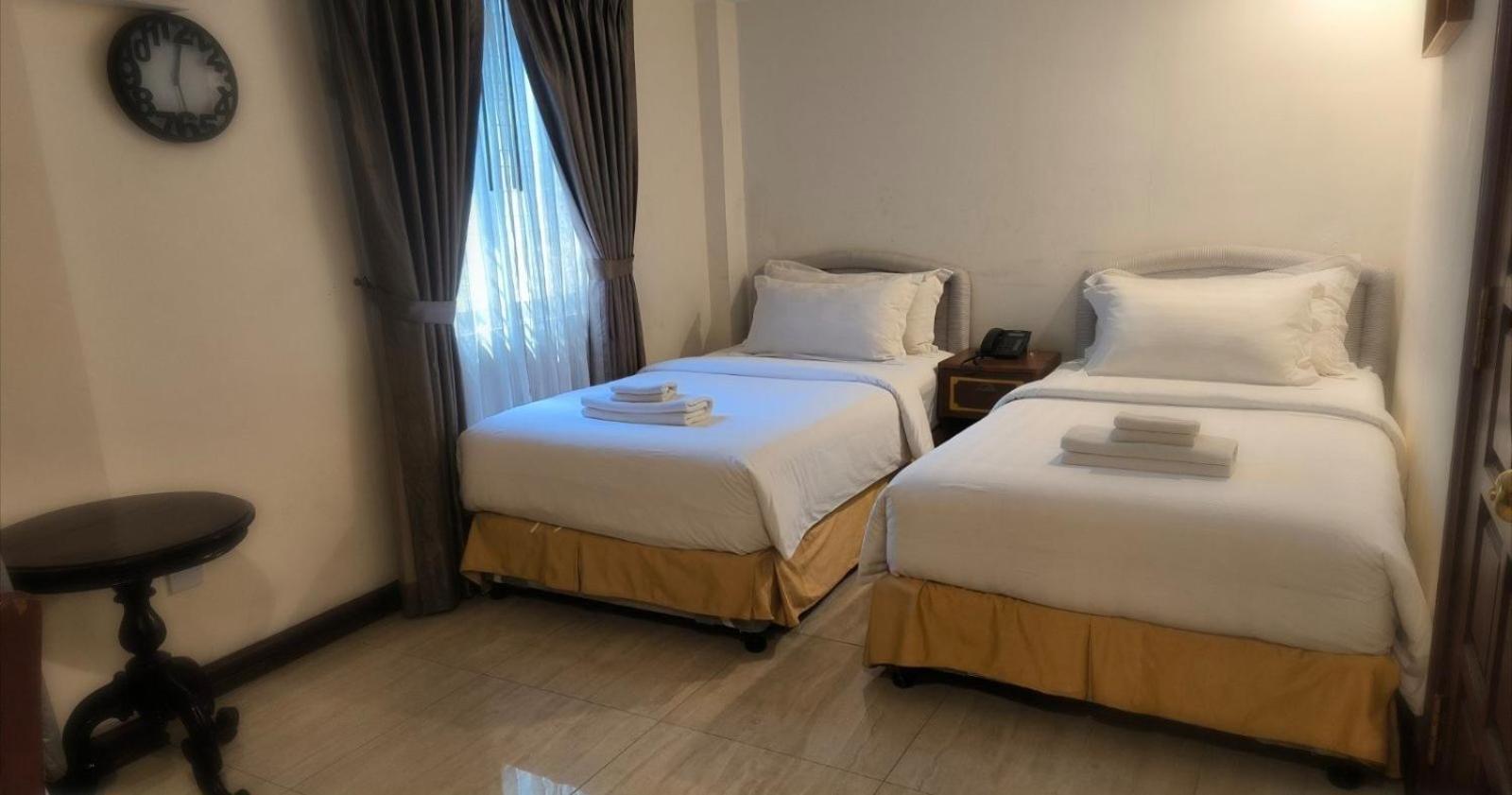 Union Square Hotel Yangon Exterior photo