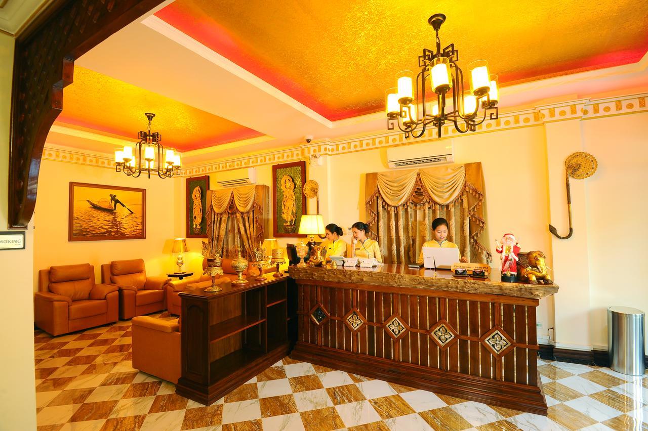 Union Square Hotel Yangon Exterior photo
