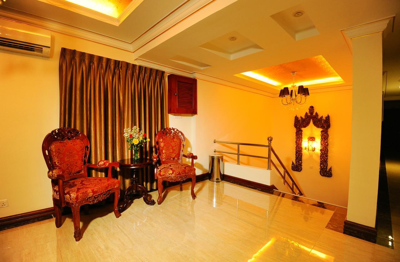 Union Square Hotel Yangon Exterior photo