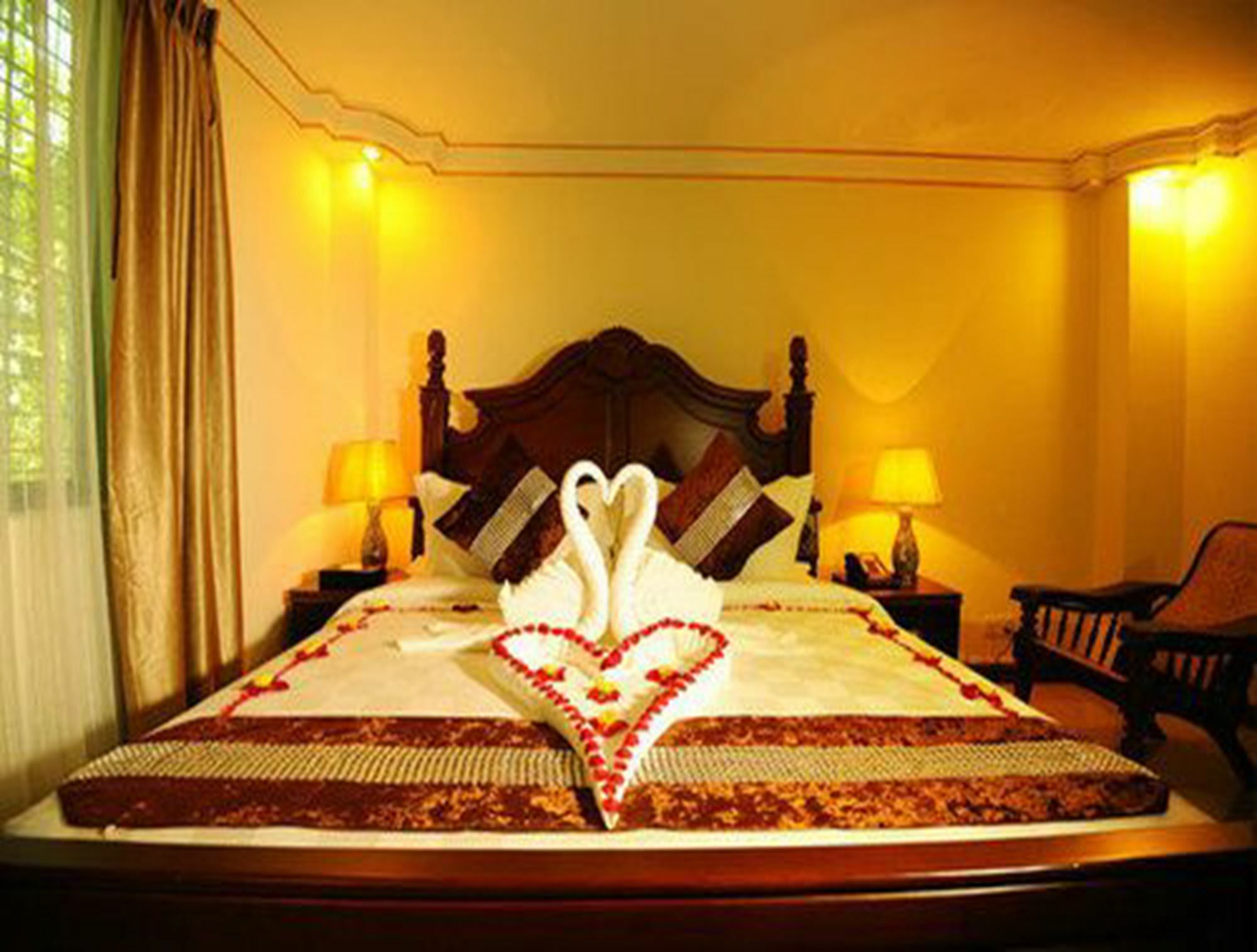 Union Square Hotel Yangon Exterior photo