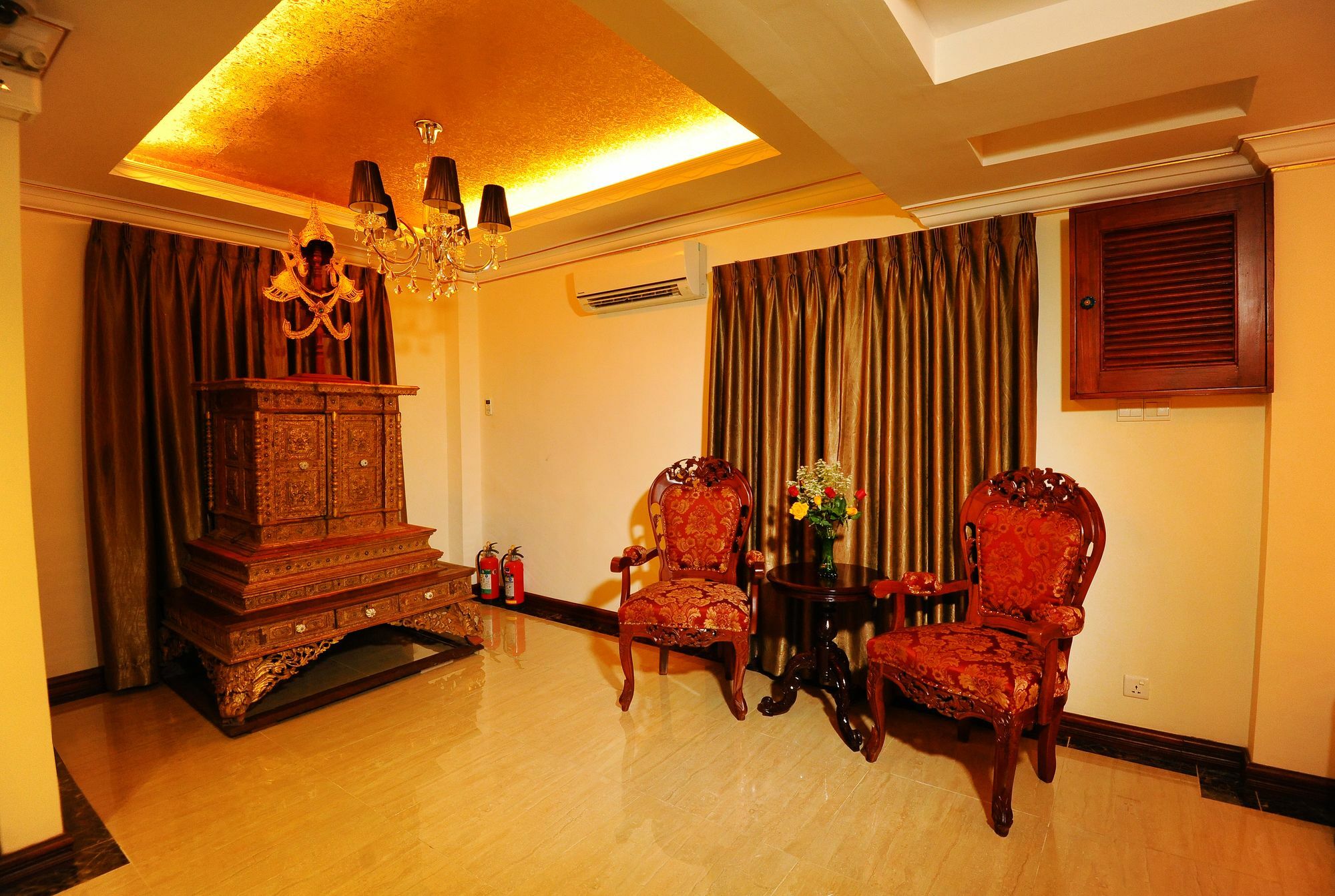 Union Square Hotel Yangon Exterior photo